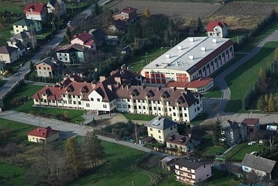 Szkoła Podstawowa Nr 1 im. Królowej Jadwigi w Łodygowicach
